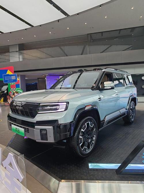 深圳211比亚迪方程豹硬派越野的爆款，英菲尼迪35周年与你共成长